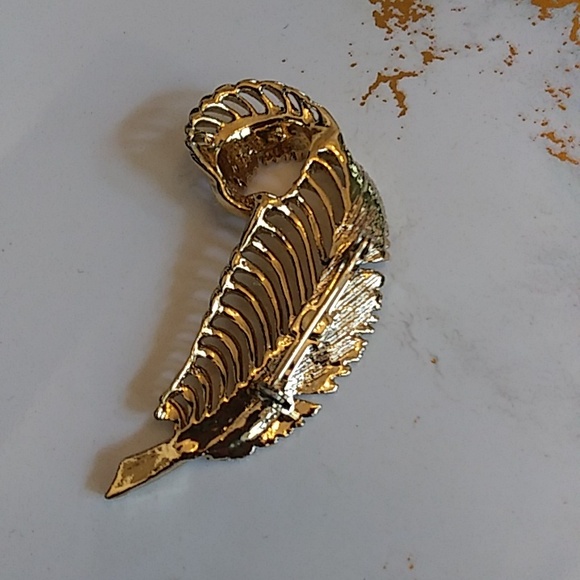 VTG Gold Tone Embellished Stament Leaf Brooch Pin - Picture 15 of 17